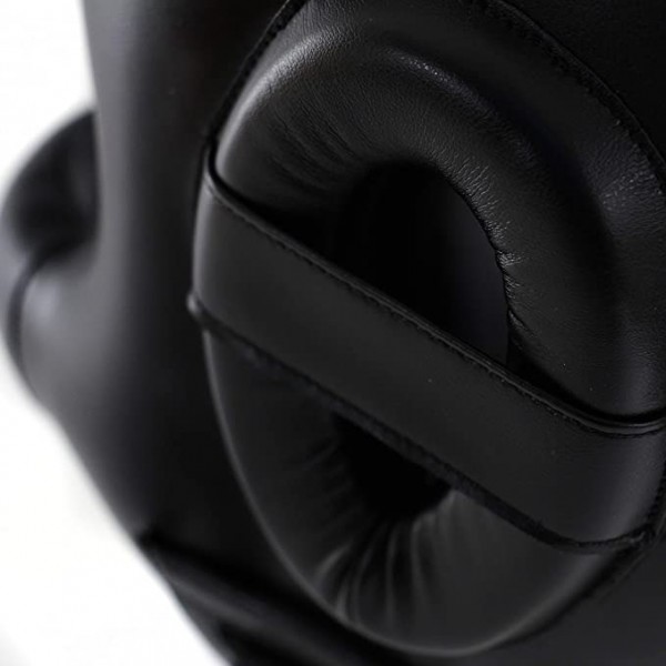 Боксерський шолом Adidas Pro Full Protection з бампером | чорно/білий | ADIBHGF01