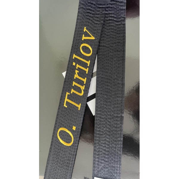 Вишивка на поясах для дзюдо та інших єдиноборств